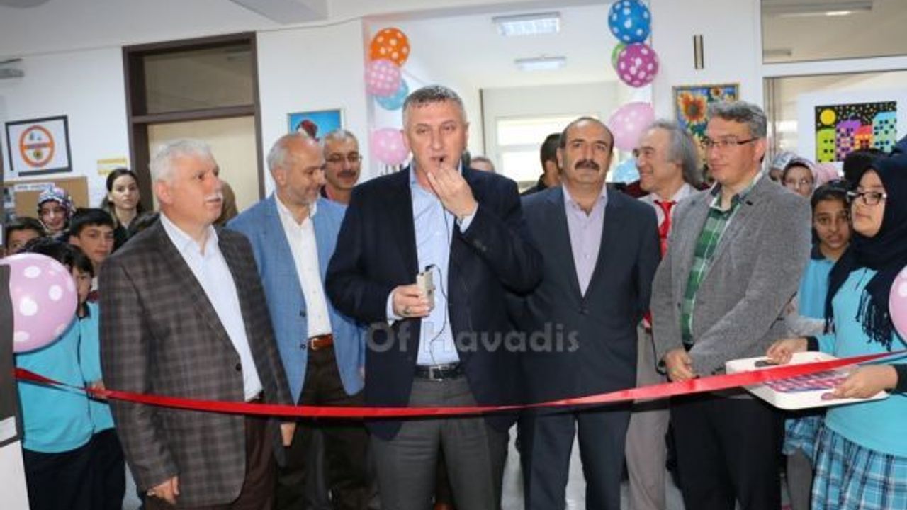 Of İmam Hatip Ortaokulu’ndan Resim Sergisi