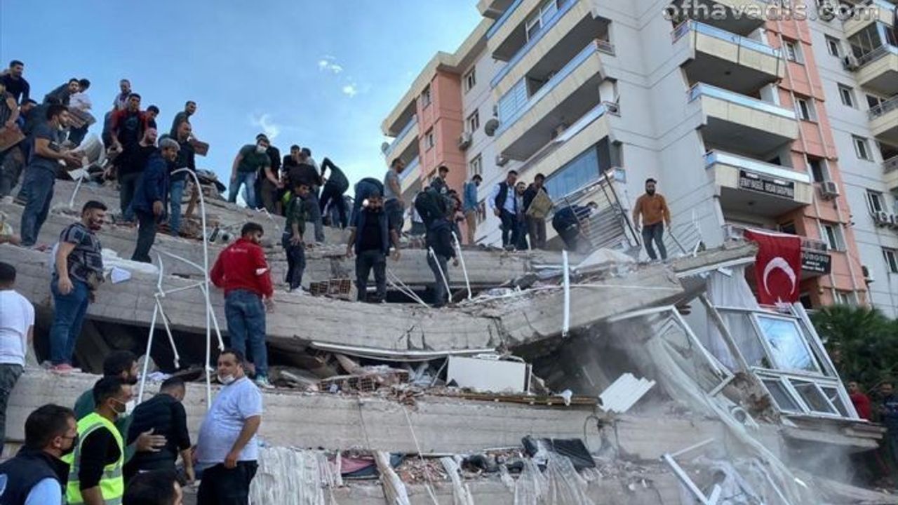 İzmir depreminde vefat sayısı 98 oldu