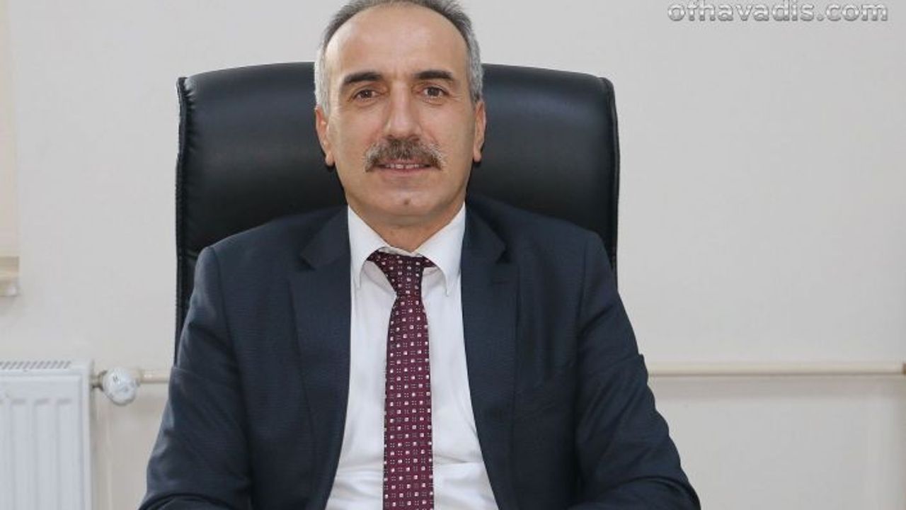 Gazeteci elde ettiği gücü şantaj olarak kullanmamalı