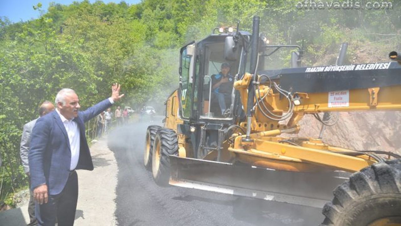 Başkan Zorluoğlu üstyapı çalışmalarıyla yakından ilgileniyor