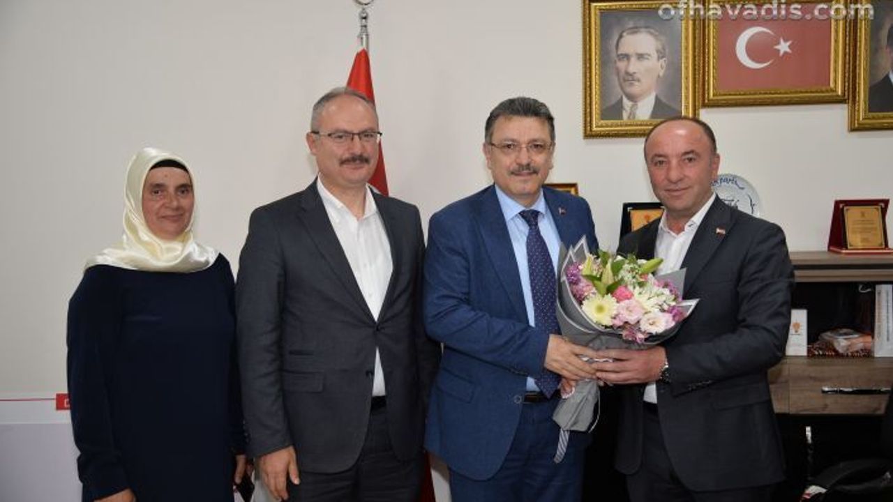 Türk Milleti bu çağda ayağa kalktı