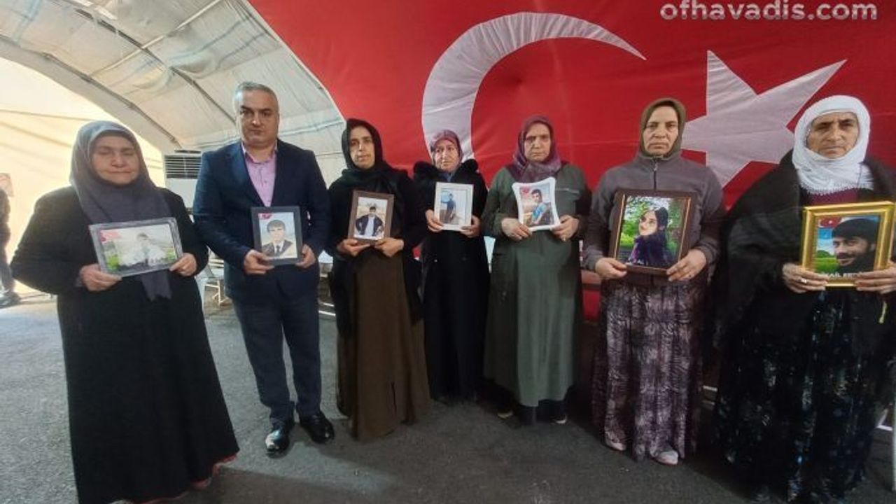 Külekçi’den evlat nöbeti tutan annelere ziyaret