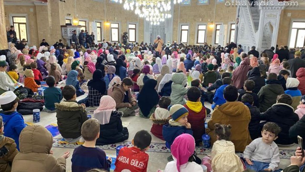 Of’ta çocuklar tekne orucu etkinliğinde buluştu