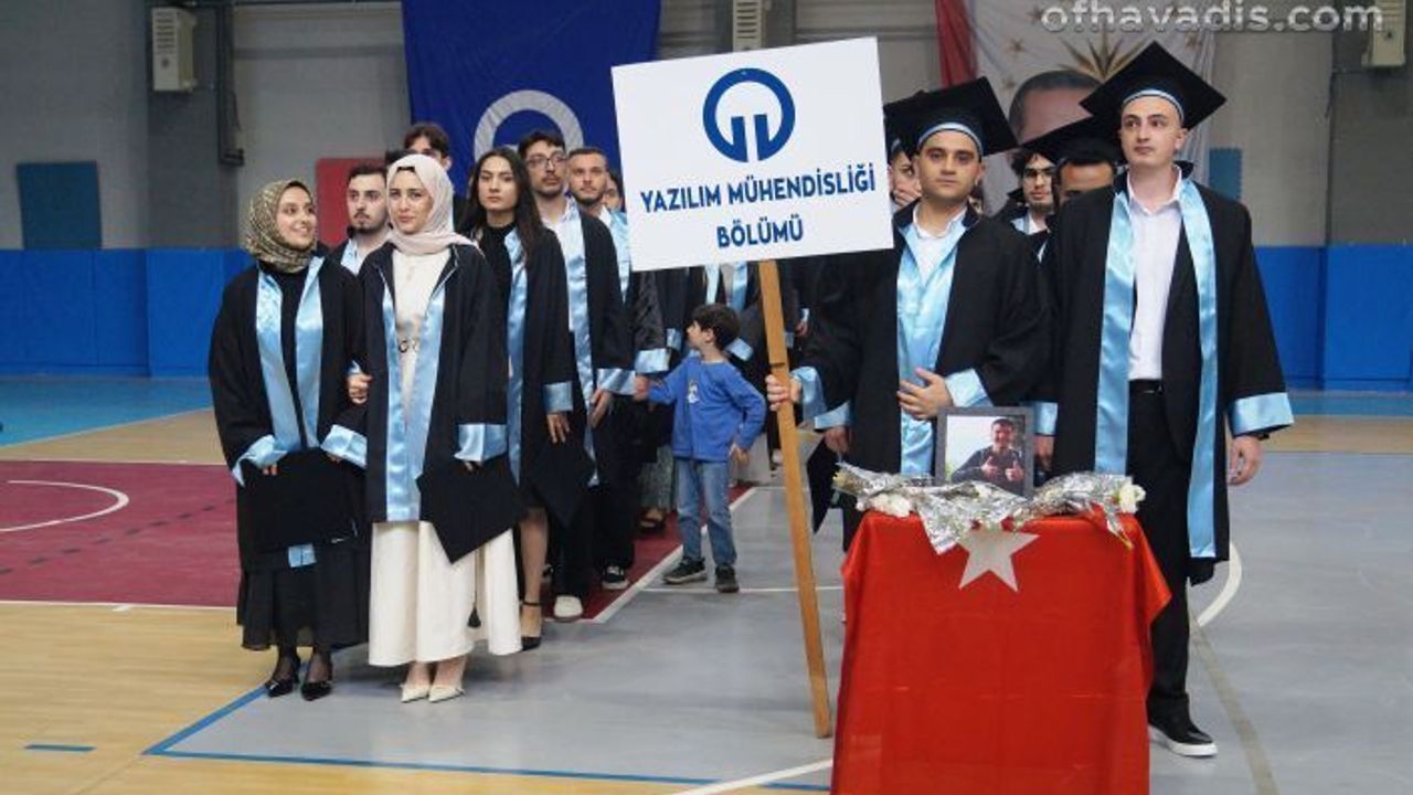 Of Teknoloji Fakültesi’nde 11. Mezuniyet sevinci yaşandı