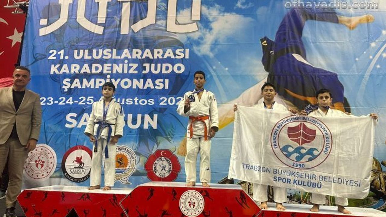 Büyükşehir sporcularından uluslararası judo başarısı
