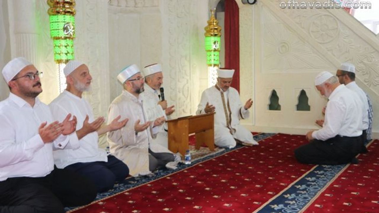 Erenköy Kız Kur’an Kursu’nda 16 hafız icazete aldı