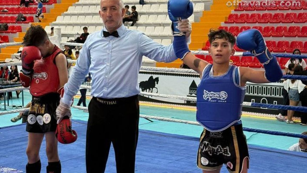 Büyükşehir sporcuları başarıya doymuyor