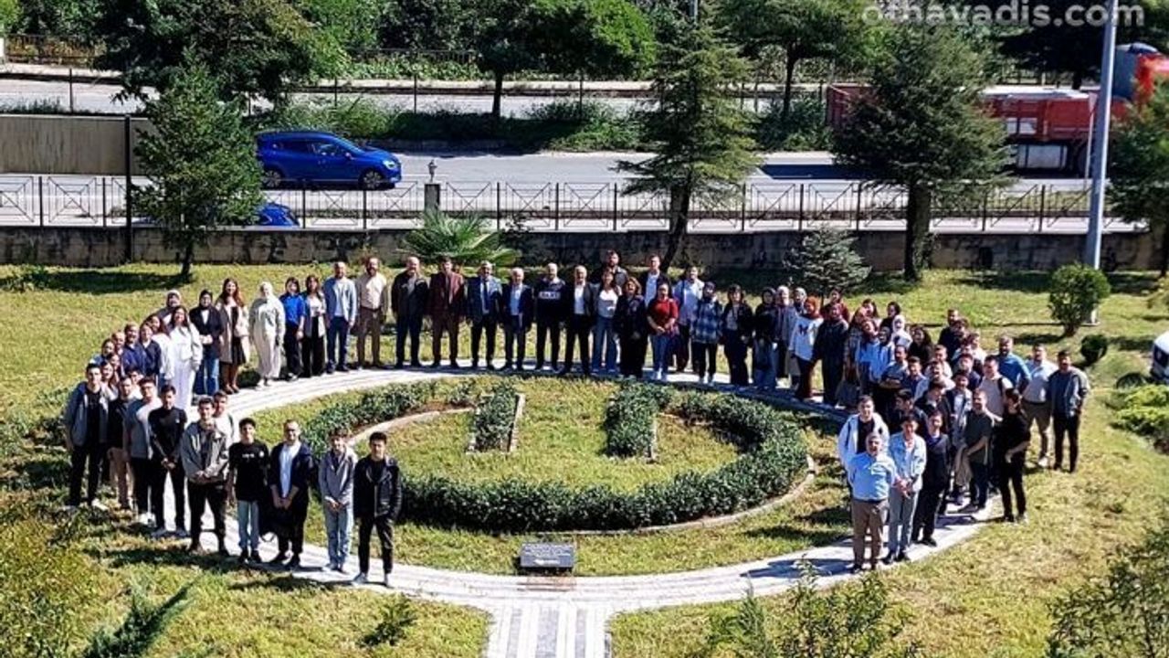 Of Teknoloji Fakültesi’nden yeni öğrencilere baklavalı karşılama