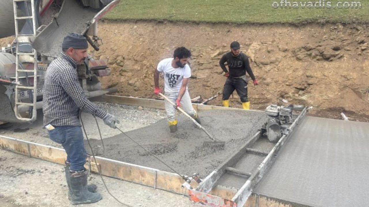 Büyükşehir yayla yollarında sorunları çözüyor
