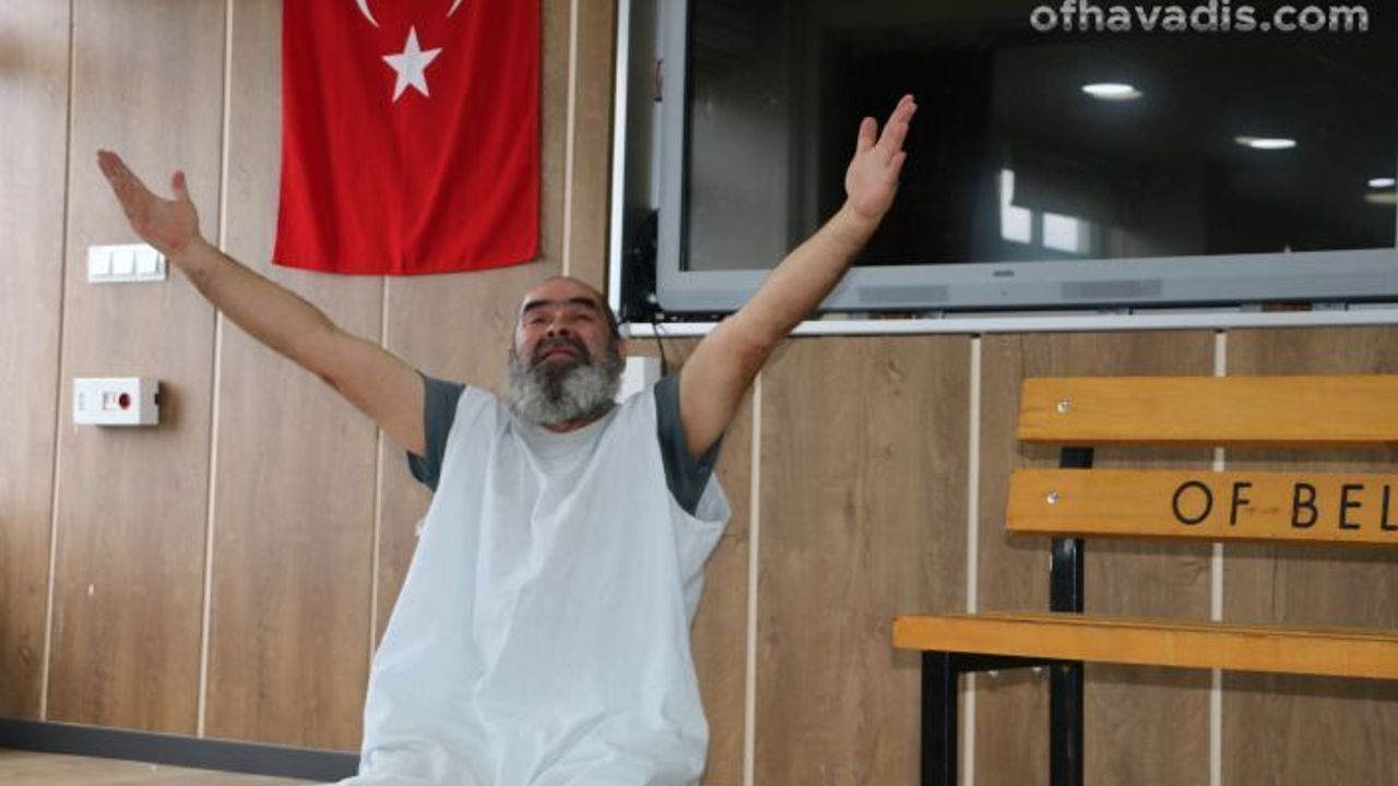 Dünya Tiyatrolar Gününde Oflu öğrencilere tiyatro şöleni