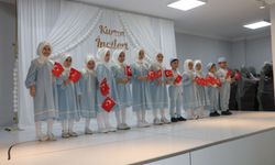 Emine Çakır 4-6 yaş Kuran Kursu öğrencilerinden yılsonu gösterisi