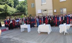 Of Anadolu İmam Hatip Lisesinde mezuniyet heyecanı