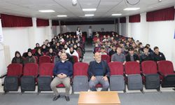 Müdür Kabahasanoğlu Of Anadolu İmam Hatip Lisesi öğrencileriyle buluştu