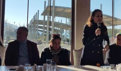 AK Kadınlar vefa programında buluştu