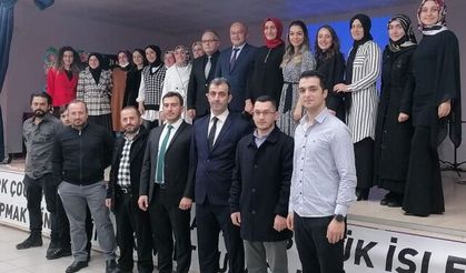 Dernekpazarı’nda öğretmenler gününün 40.yılı kutlandı