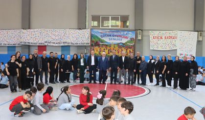Of'ta geleneksel çocuk oyunları şenliği coşkusu yaşandı