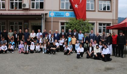Cumapazarı İlk/Ortaokulunda yılsonu şenliği