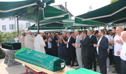 Ayaz ailesinin 3 ferdi son yolculuğuna uğurlandı