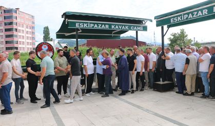 Ayaz ailesinin 3 ferdi son yolculuğuna uğurlandı