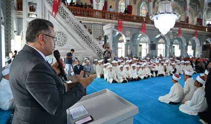 Kur’an’ın mesajını yaşamak ve yaşatmak en büyük sorumluluğumuzdur