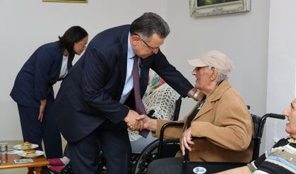 Başkan Genç'ten yaşlı çınarlara ziyaret