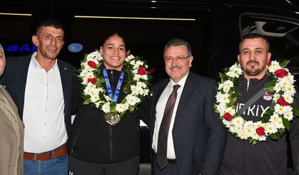 Avrupa Şampiyonu Havvanur Trabzon’da coşkuyla karşılandı