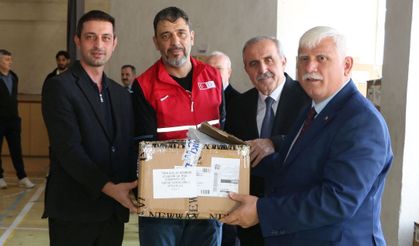 Of'ta Kızılay'dan öğrencilere giysi yardımı