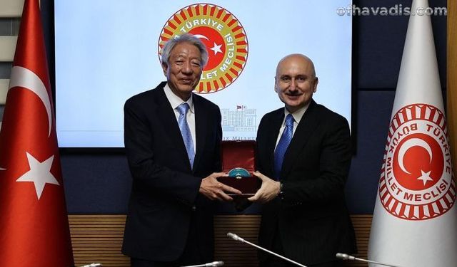 Karaismailoğlu Singapur Kıdemli Bakanı Teo Chee Hean’ı ağırladı