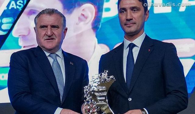 Yılın Sağ Kanadı; Zubkov