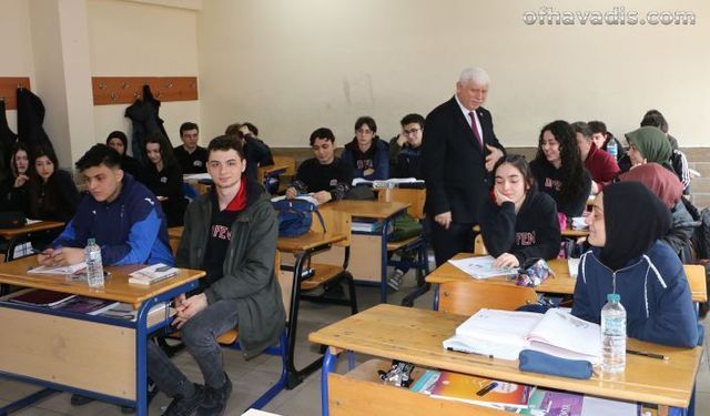 Müdür Kabahasanoğlu’ndan Of Fen Lisesi’ne motivasyon ziyareti