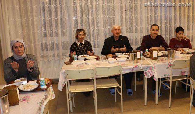 Of’ta okul ve kurum müdürleri iftarda buluştu