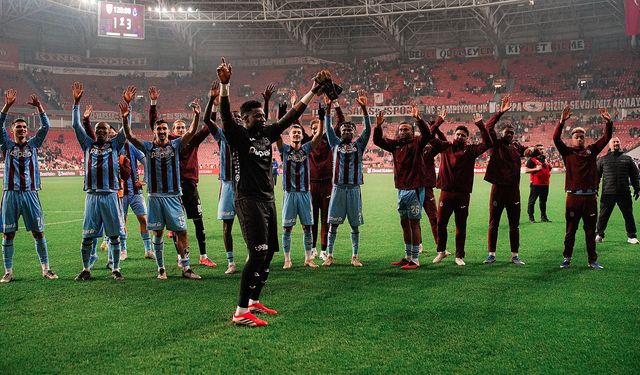 Trabzonspor Samsunspor’u penaltılarla geçerek yarı finale yüseldi