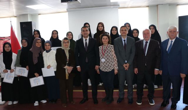 Of Halk Eğitim Merkezinde yılsonu sergisi