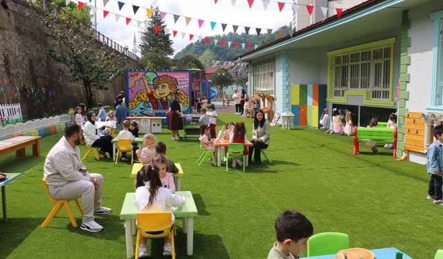 Of’ta Şehit Hüsnü Uyan Anaokulunda Açık Hava Sınıfı