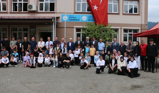Cumapazarı İlk/Ortaokulunda yılsonu şenliği