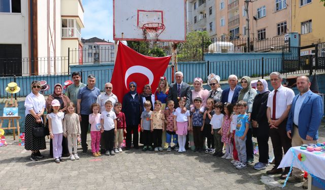 Şehit Ahmet Türkkan Çok Programlı Anadolu Lisesinde yılsonu sergisi