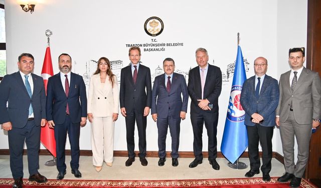 Büyükelçi Hendrik Van De Velde’den Başkan Genç’e ziyaret