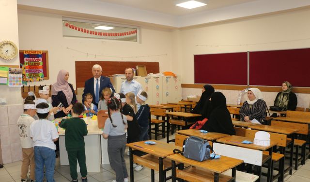 Müdür Kabahasanoğlu’ndan 1. Sınıf öğrencilerine hoş geldin ziyareti