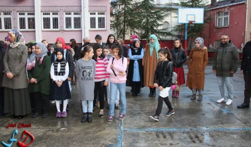 Öğretmenler yemin etti