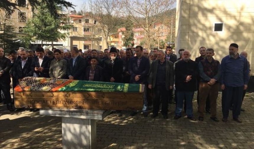 Fatma Usta İzmit’te ebediyete uğurlandı