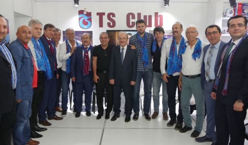 Başkan Gümrükçüoğlu hem misafir oldu hem misafir e