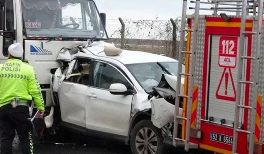 Hayratlı Demircioğlu ailesi Ordu’da kaza yaptı