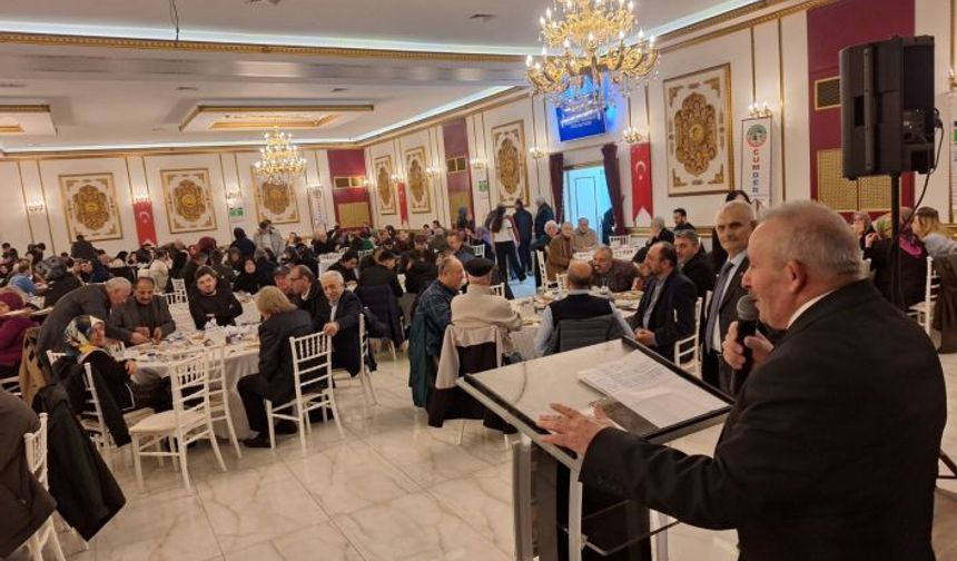 Cumapazarlılar iftar sofrasında buluştu
