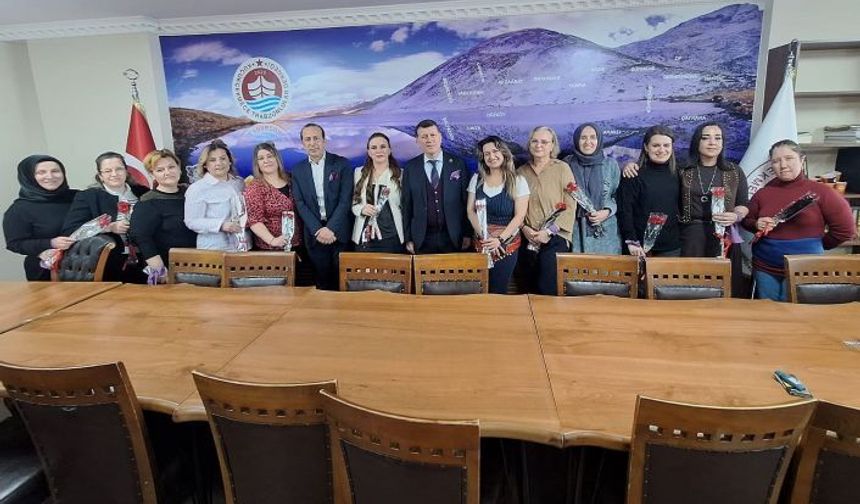 Küçükçekmece Trabzonlular’da 8 Mart kutlaması