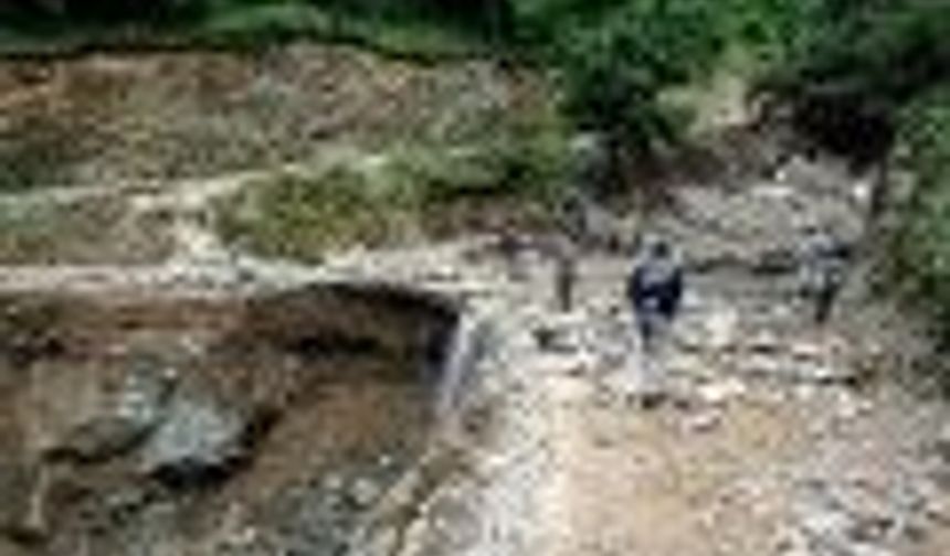 Çaykara Uzuntarla'da HES tüneli patladı