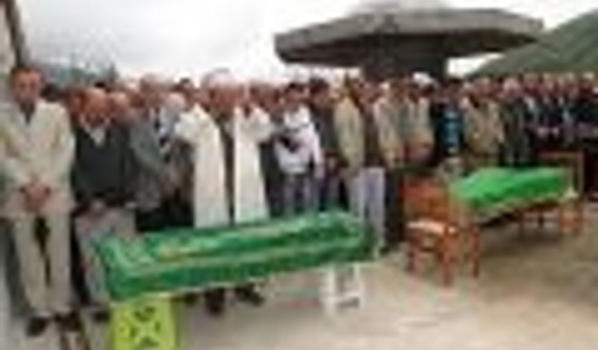 Van Depreminin Acısı Dernekpazarı’nda Yaşandı