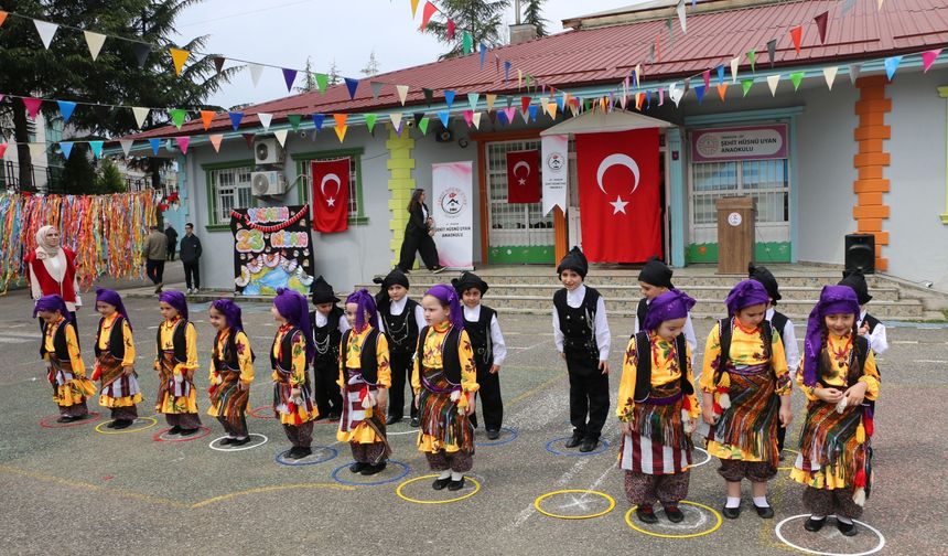 Şehit Hüsnü Uyan Anaokulu’nda 23 Nisan coşkusu