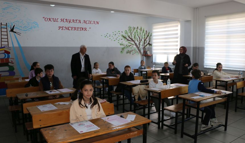 Ali Yeşilyurt İmam Hatip Ortaokulu’nda proje sınıfları için sınav