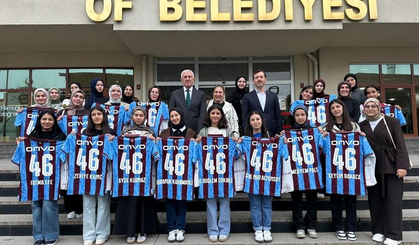 Başkan Sarıalioğlu Kahramanmaraşlı öğrencileri ağırladı