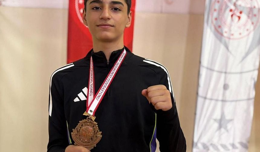 Büyükşehir’in sporcularından Çanakkale’de gururlandıran başarı